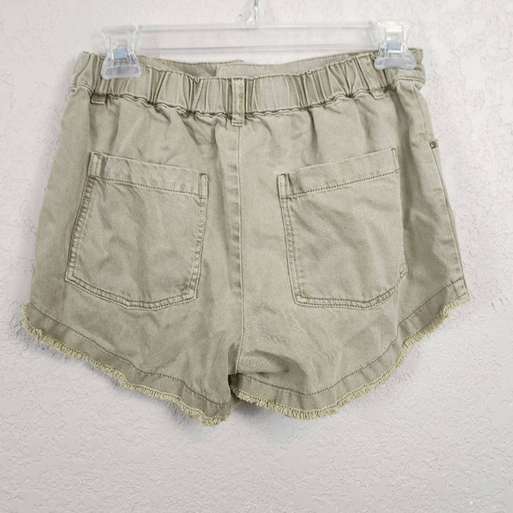 Young Fabulous and Broke Light Olive Green Raw Hem Distressed Shorts Small (4433 - Picture 2 of 5